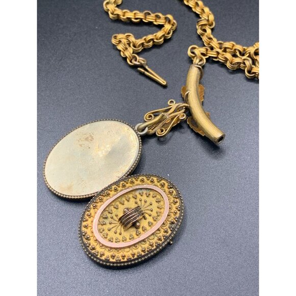 Antique Victorian Locket Necklace Ornate Design with Leaves and Front Clasp - Picture 7 of 10
